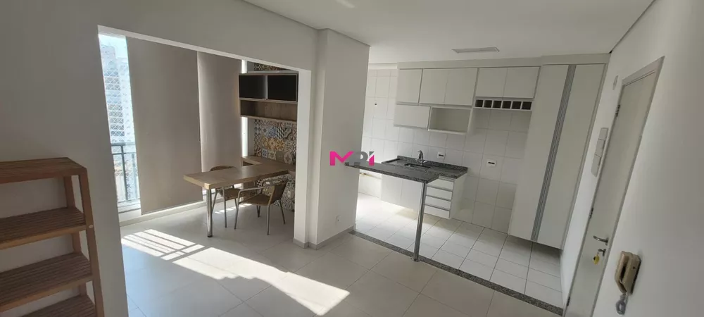 Apartamento para alugar com 2 quartos, 64m² - Foto 2