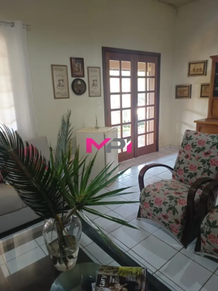Chácara, 4 quartos, 5975 m² - Foto 2