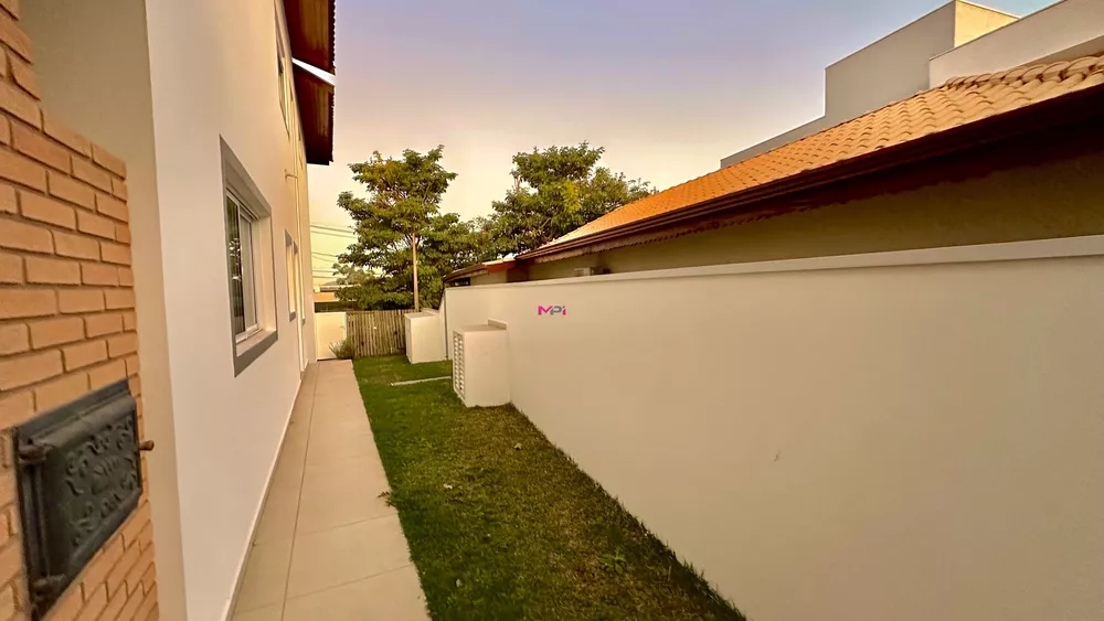 Casa de Condomínio à venda com 3 quartos, 191m² - Foto 8