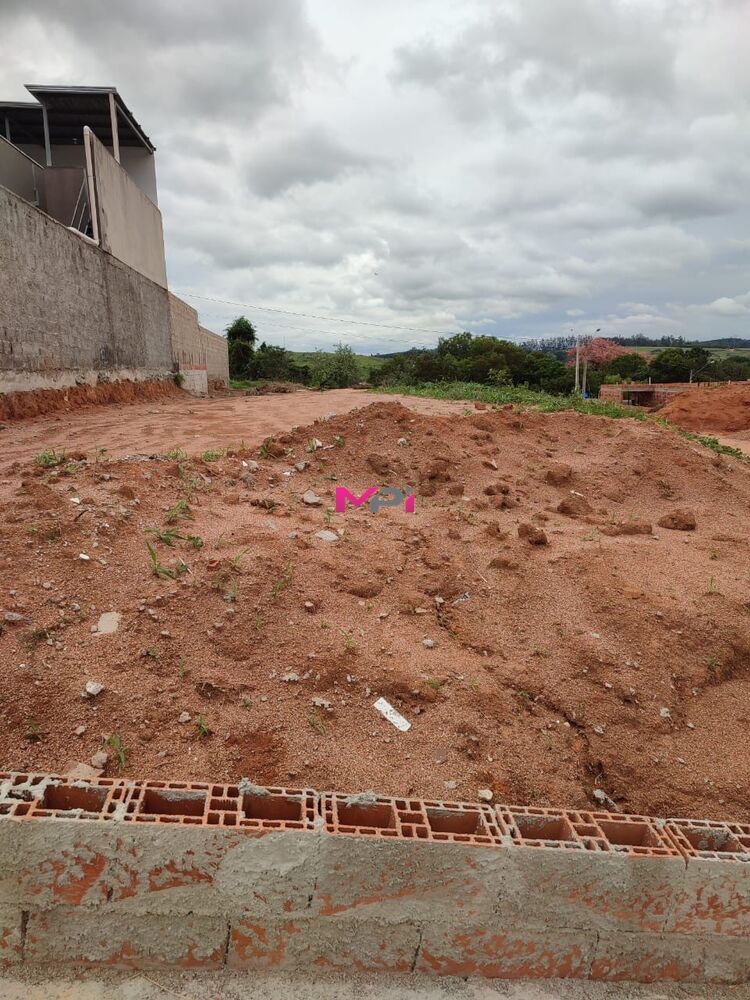 Terreno à venda, 305m² - Foto 1