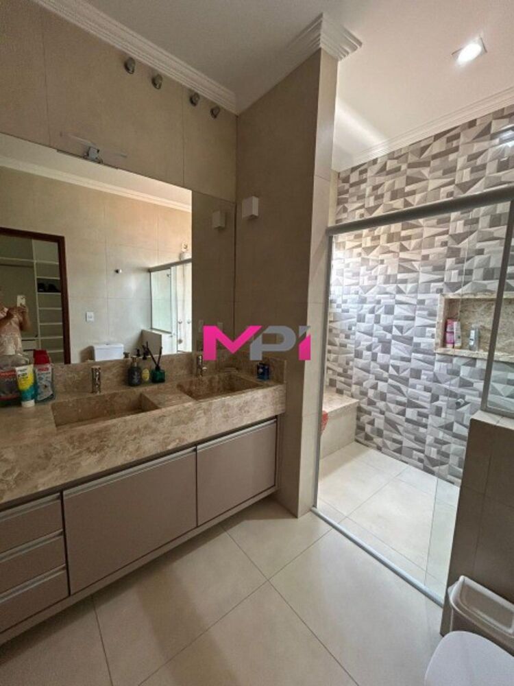 Casa de Condomínio à venda com 3 quartos, 230m² - Foto 19