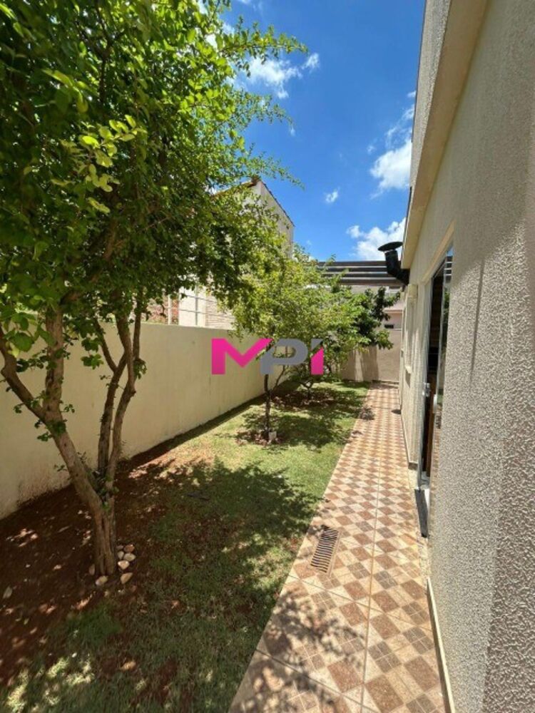 Casa de Condomínio à venda com 3 quartos, 230m² - Foto 12