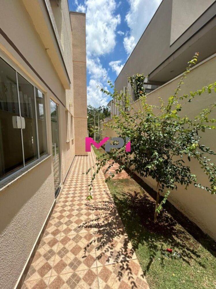 Casa de Condomínio à venda com 3 quartos, 230m² - Foto 11