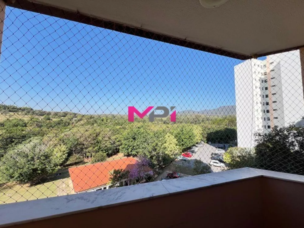 Apartamento à venda com 3 quartos, 100m² - Foto 3