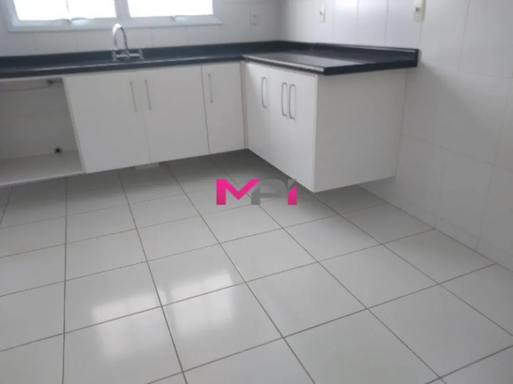 Apartamento, 3 quartos, 157 m² - Foto 1