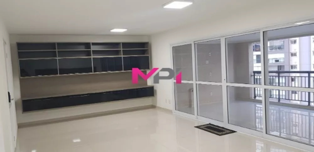 Apartamento para alugar com 3 quartos, 163m² - Foto 2