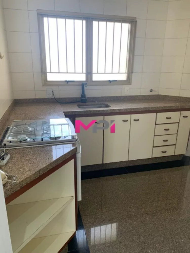 Apartamento à venda com 3 quartos, 101m² - Foto 3