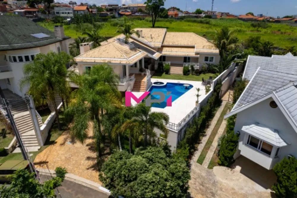 Casa de Condomínio à venda com 4 quartos, 711m² - Foto 1