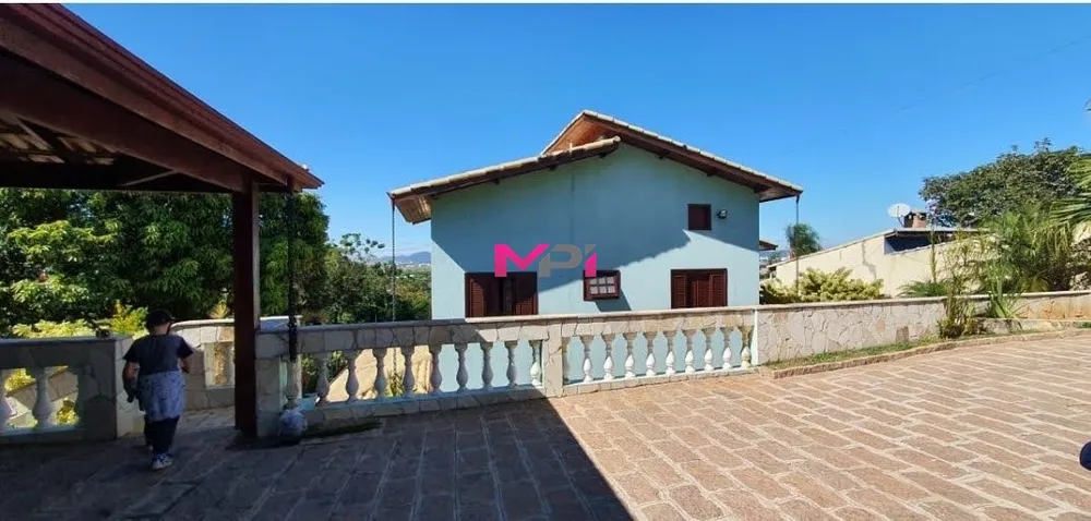 Sobrado, 4 quartos, 323 m² - Foto 1