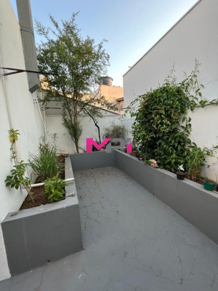 Casa à venda com 2 quartos, 225m² - Foto 9