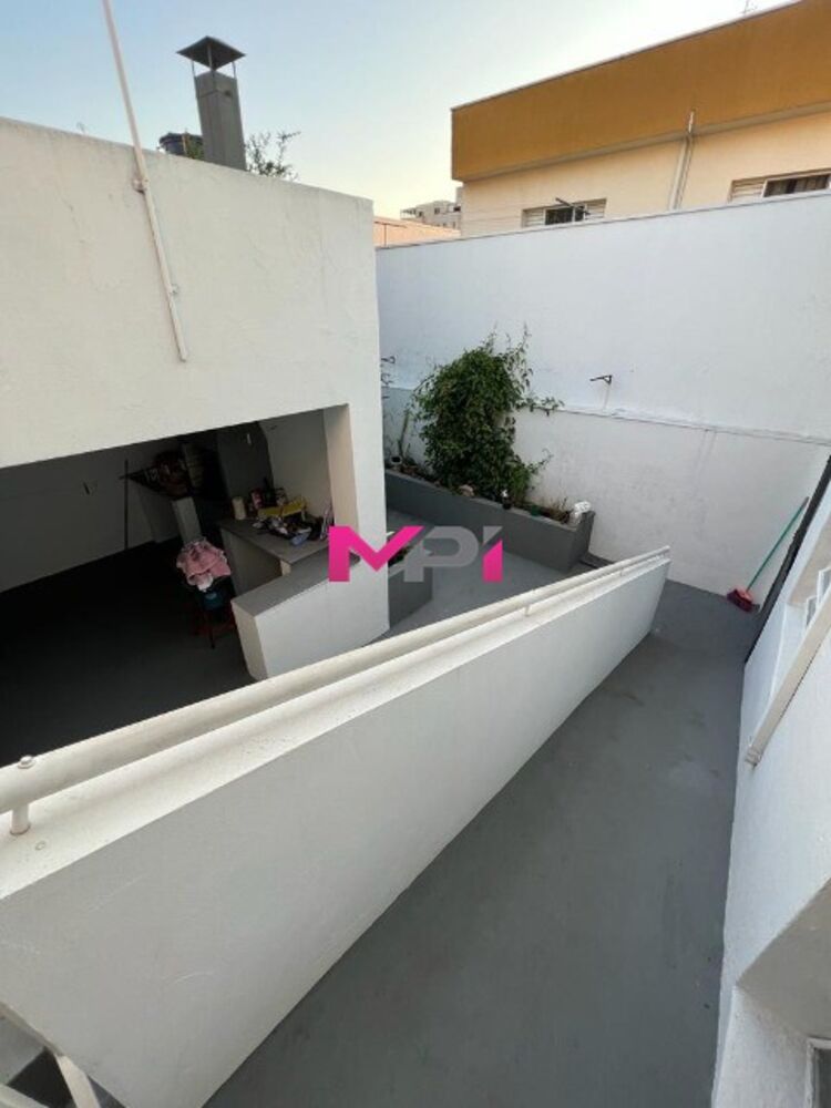 Casa à venda com 2 quartos, 225m² - Foto 6
