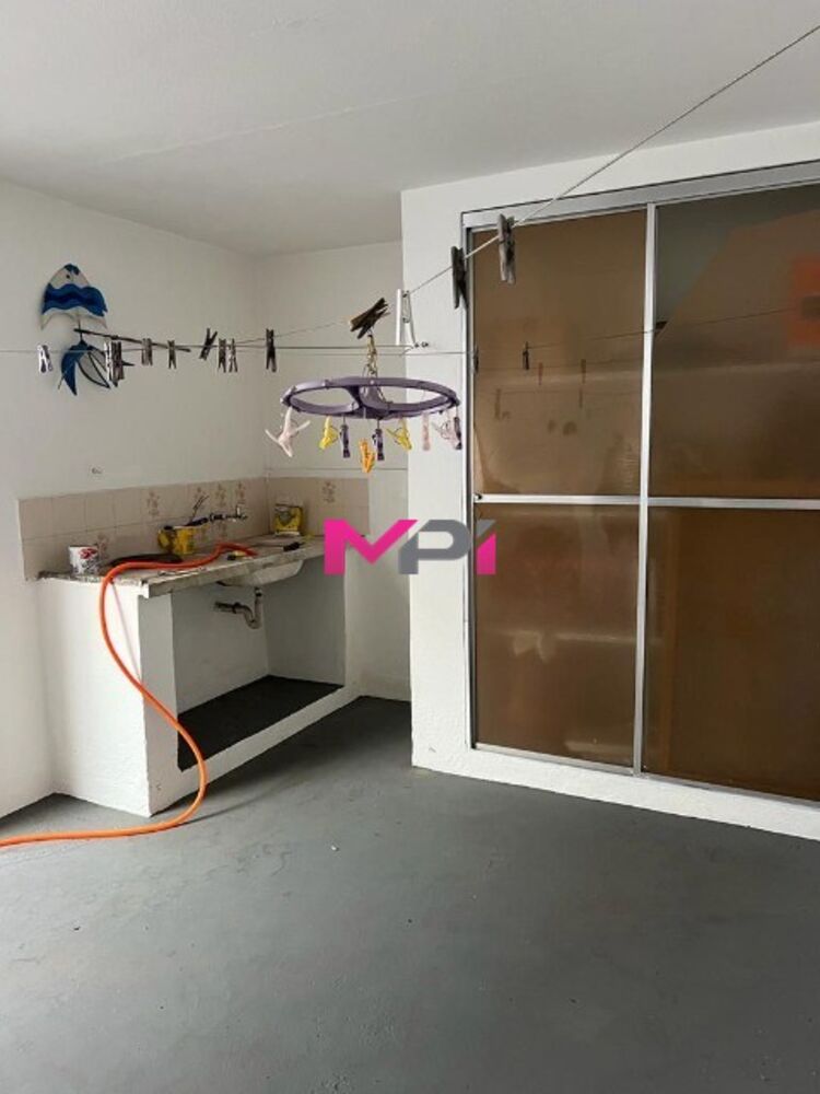 Casa à venda com 2 quartos, 225m² - Foto 10