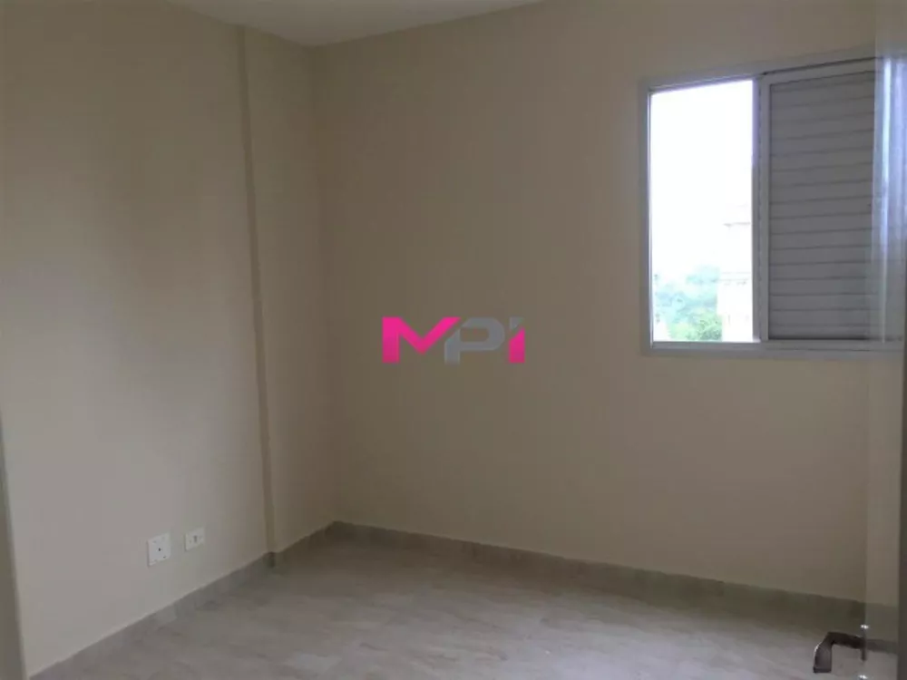 Apartamento à venda com 3 quartos, 75m² - Foto 13