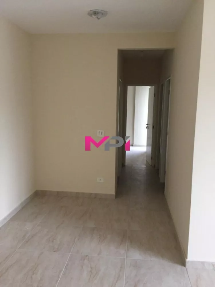 Apartamento à venda com 3 quartos, 75m² - Foto 3