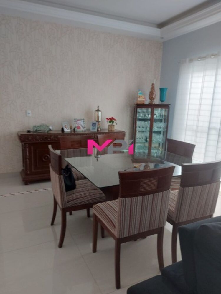 Casa de Condomínio à venda com 3 quartos, 235m² - Foto 5