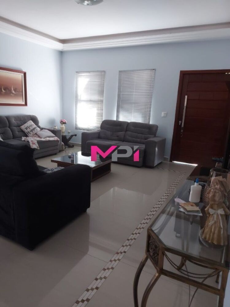 Casa de Condomínio à venda com 3 quartos, 235m² - Foto 4