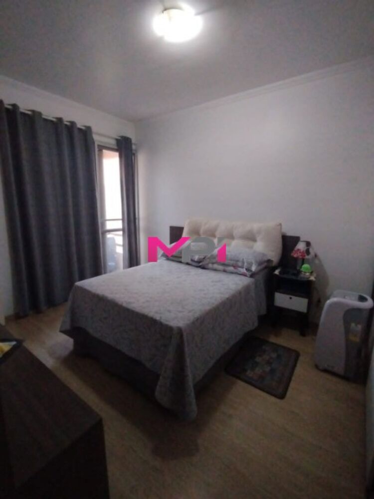 Apartamento à venda com 3 quartos, 75m² - Foto 10