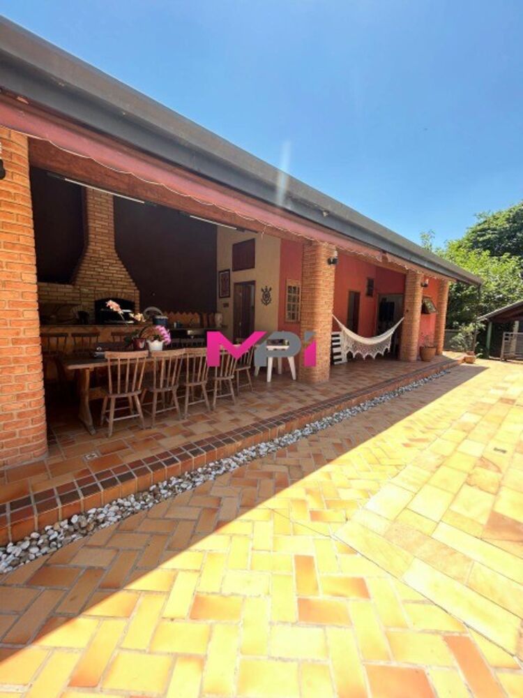 Casa, 4 quartos, 348 m² - Foto 1
