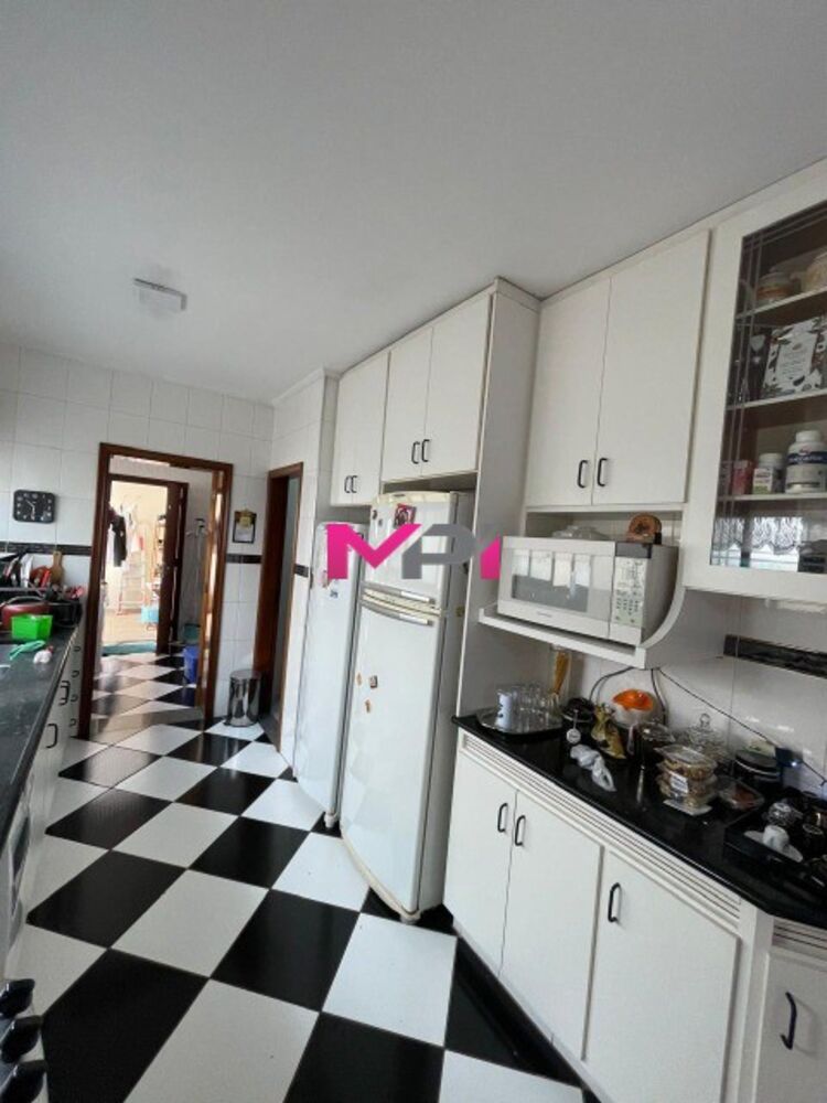Casa, 4 quartos, 348 m² - Foto 8