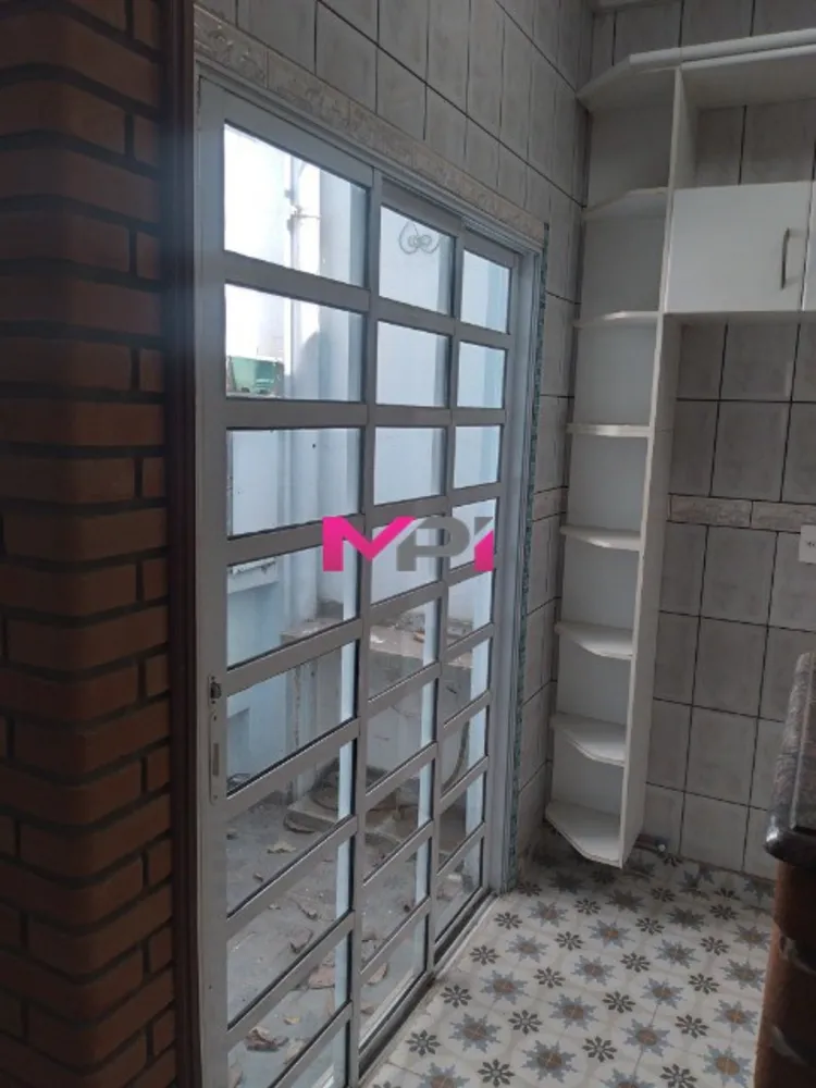 Casa, 3 quartos, 194 m² - Foto 2