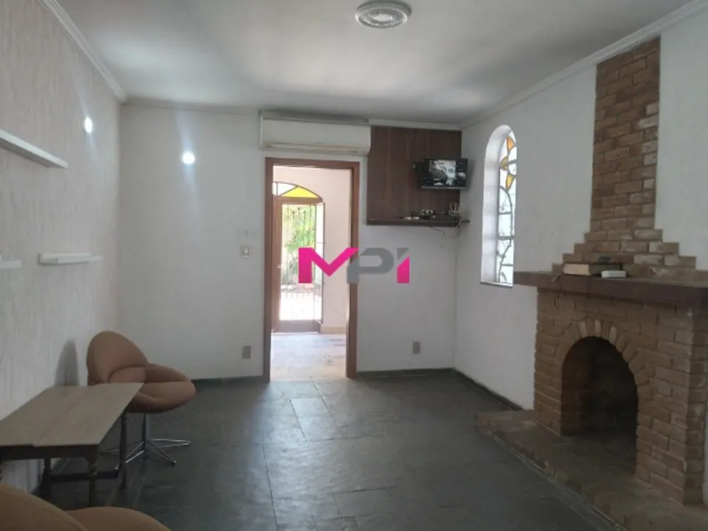 Casa, 3 quartos, 194 m² - Foto 1