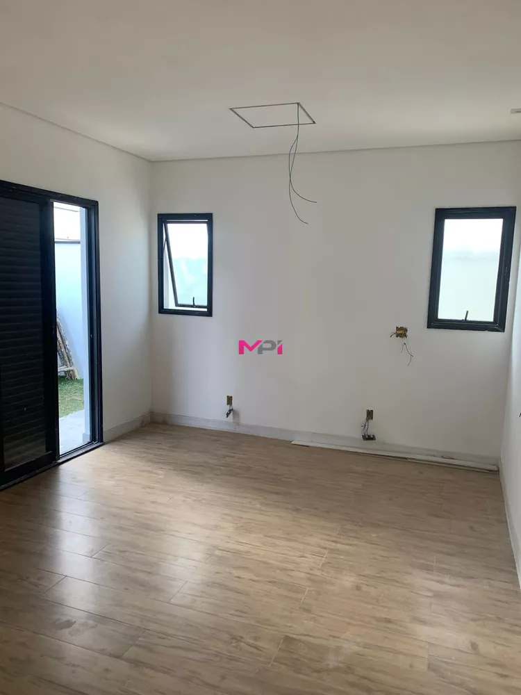 Sobrado à venda com 3 quartos, 198m² - Foto 2