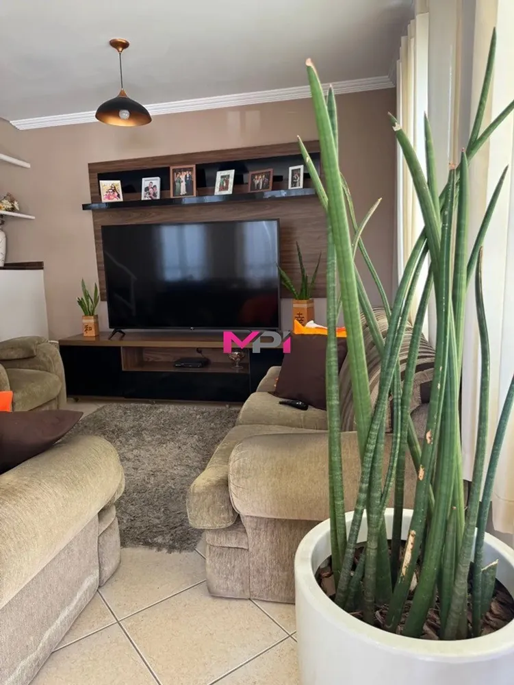 Sobrado, 3 quartos, 176 m² - Foto 1