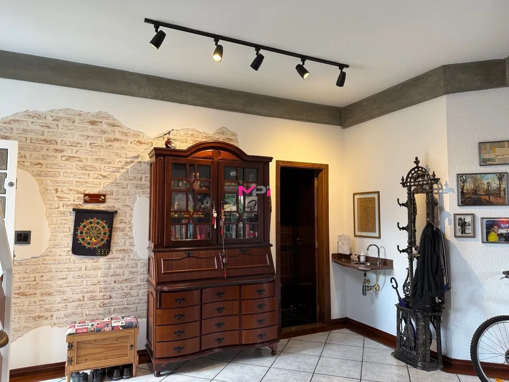 Sobrado, 3 quartos, 239 m² - Foto 2