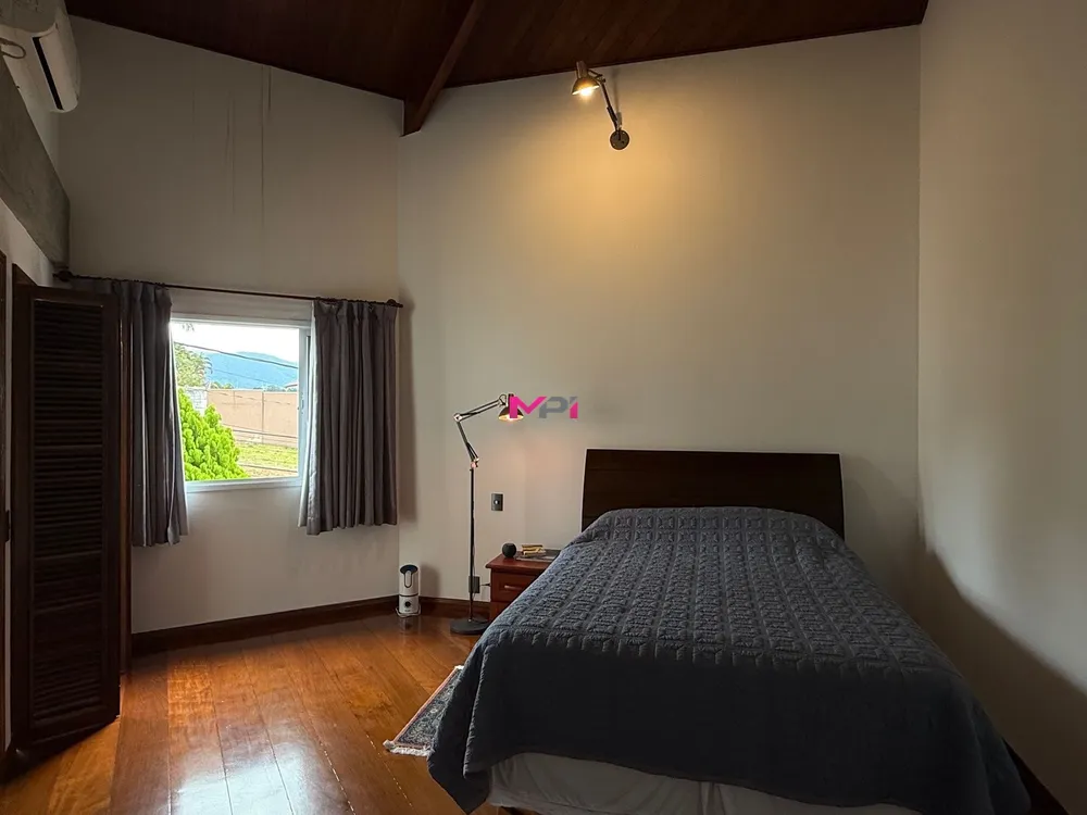Sobrado, 3 quartos, 239 m² - Foto 13