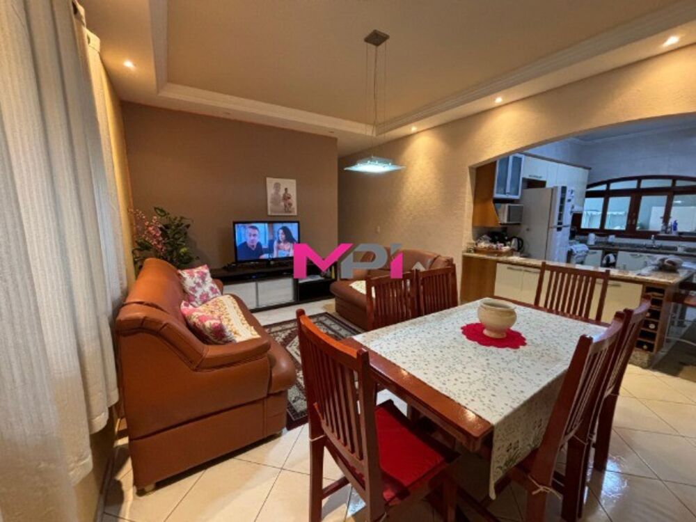 Casa, 4 quartos, 300 m² - Foto 2
