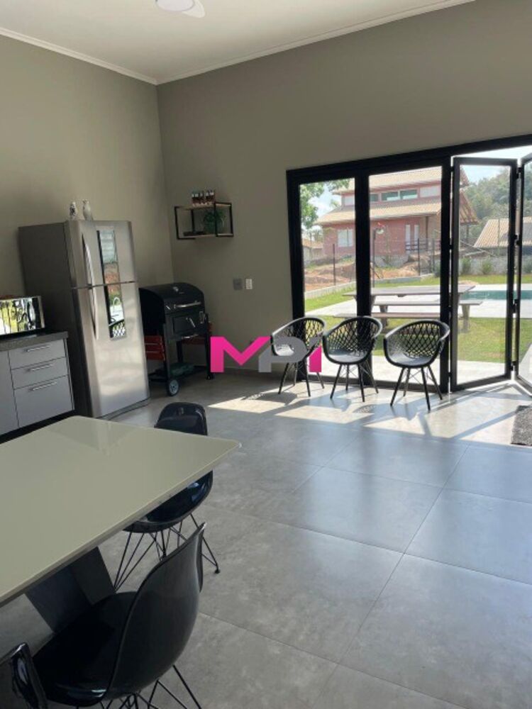 Casa de Condomínio à venda com 4 quartos, 330m² - Foto 13