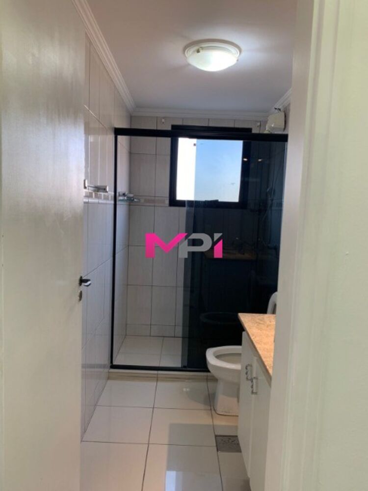 Apartamento para alugar com 3 quartos, 96m² - Foto 4