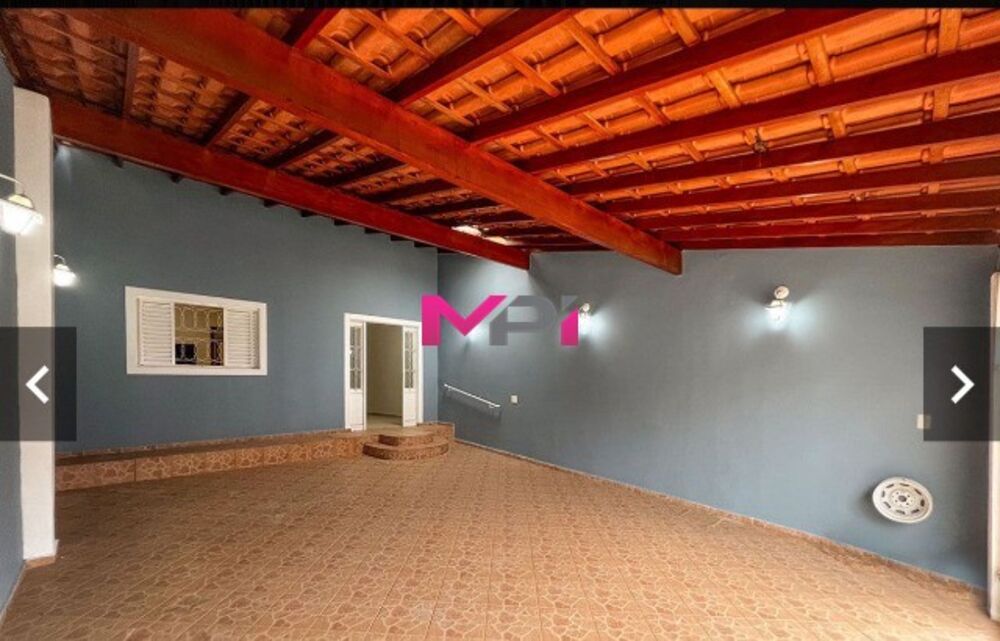 Casa à venda com 2 quartos, 127m² - Foto 2