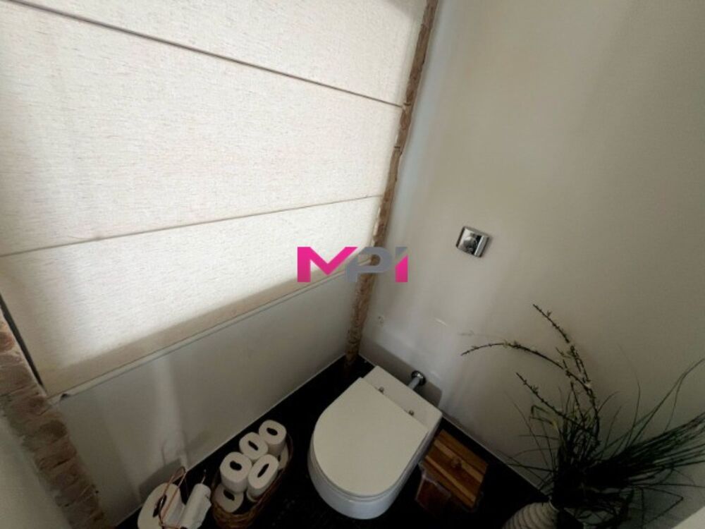 Casa de Condomínio para alugar com 3 quartos, 318m² - Foto 3