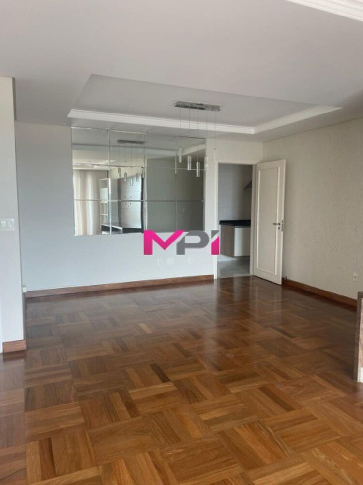 Apartamento à venda com 3 quartos, 157m² - Foto 5