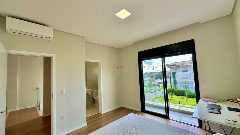 Casa de Condomínio à venda com 3 quartos, 250m² - Foto 12