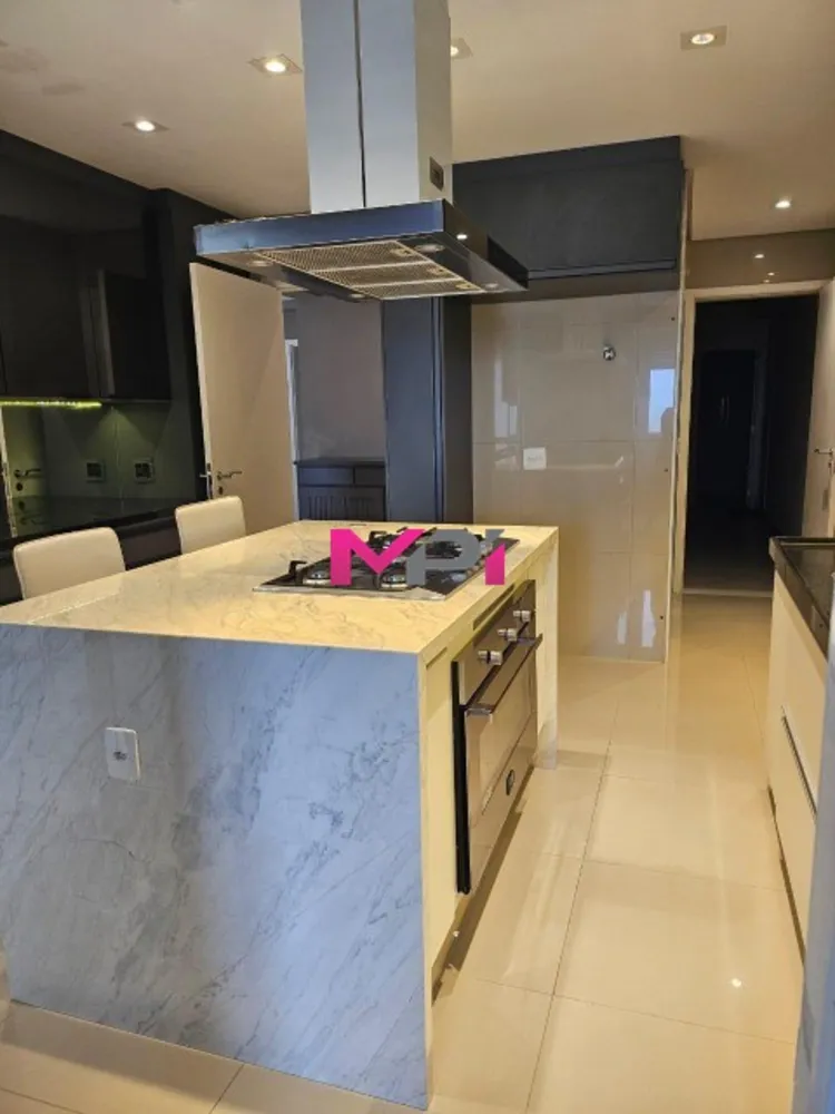 Apartamento, 3 quartos, 268 m² - Foto 2