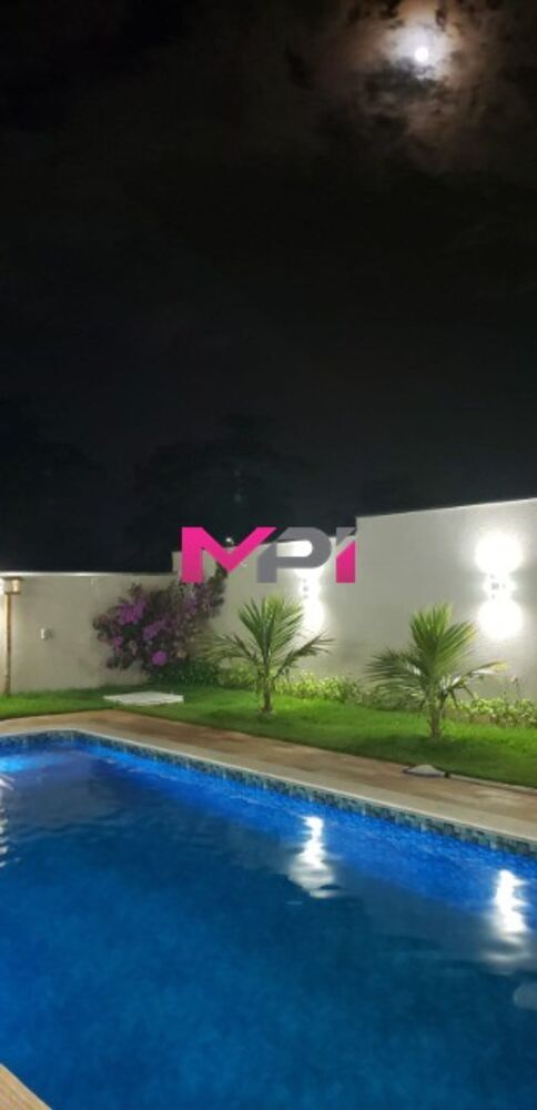 Casa de Condomínio à venda com 4 quartos, 335m² - Foto 18