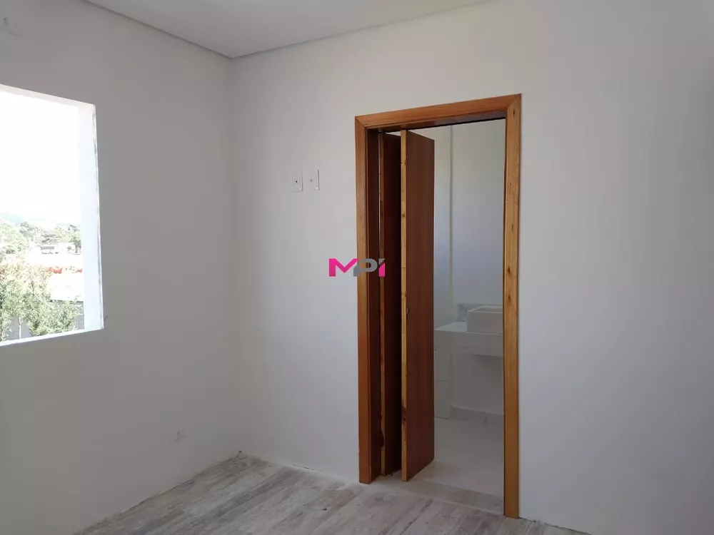 Casa de Condomínio à venda com 3 quartos, 220m² - Foto 9