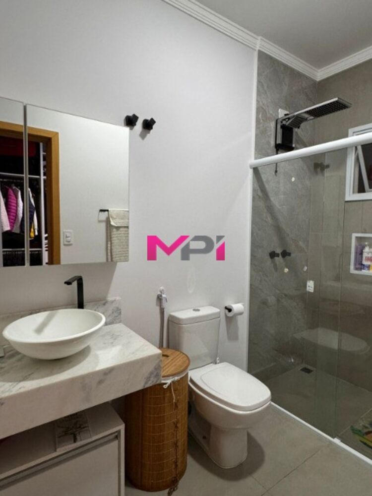 Casa de Condomínio à venda com 4 quartos, 235m² - Foto 20