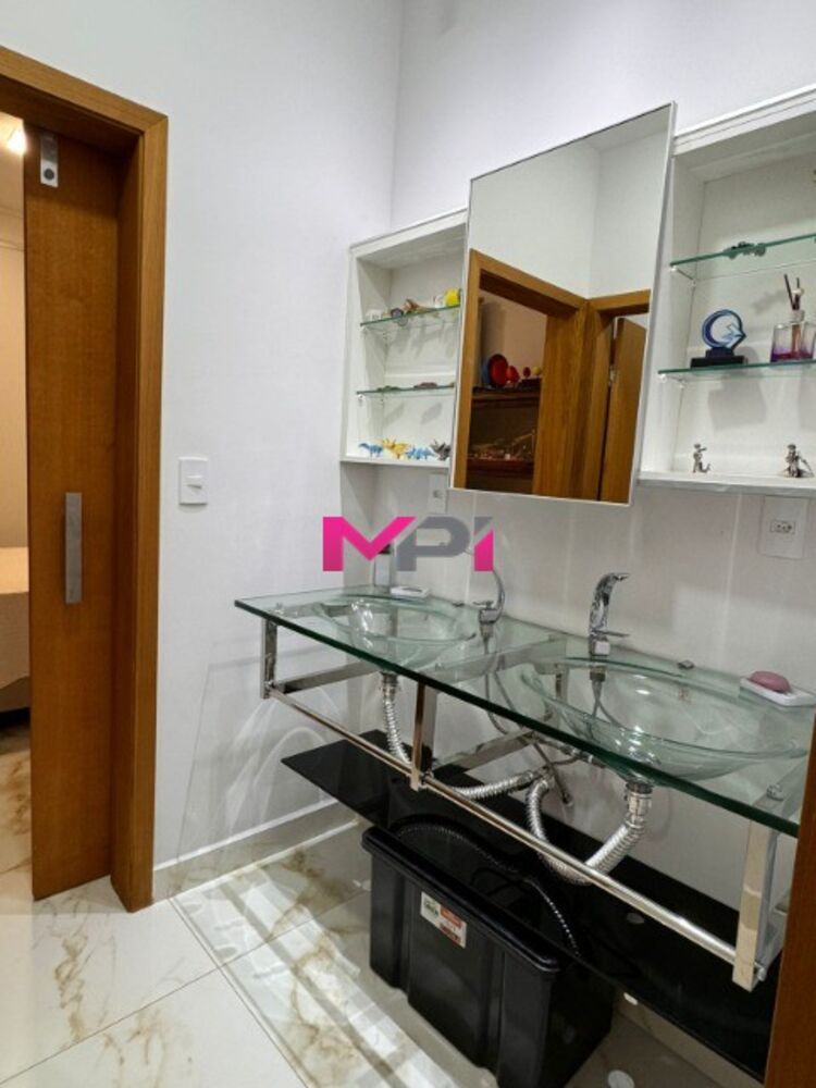 Casa de Condomínio à venda com 4 quartos, 235m² - Foto 13