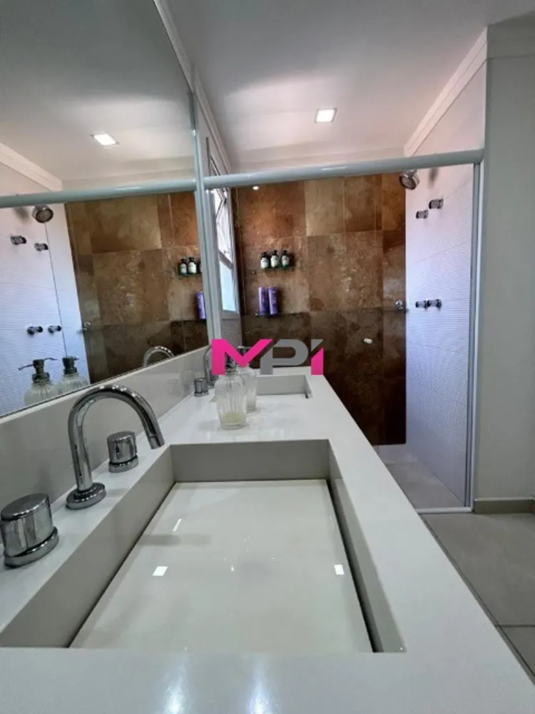 Apartamento, 3 quartos, 155 m² - Foto 1