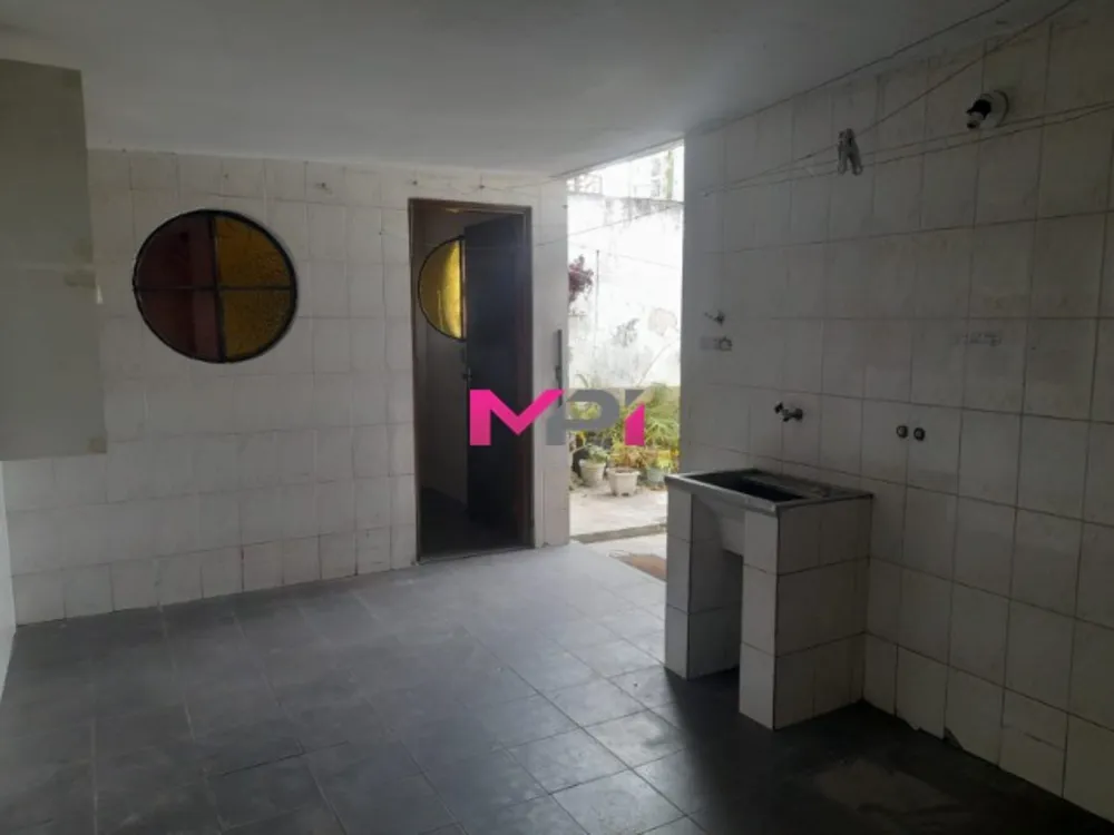 Sobrado, 9 quartos, 396 m² - Foto 12
