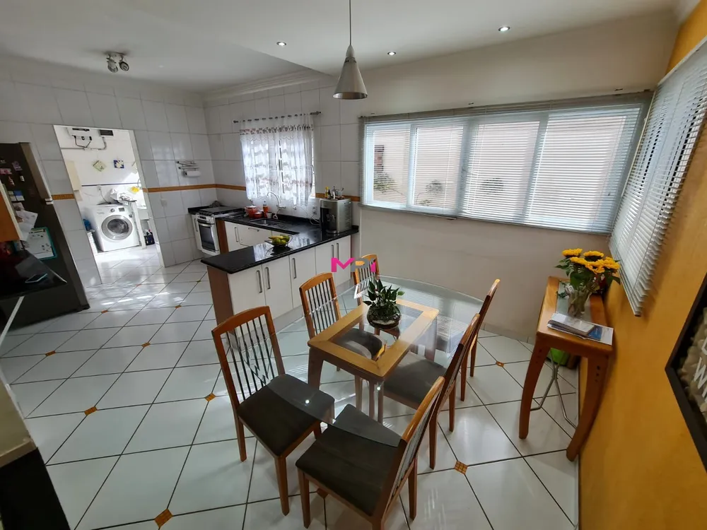Casa, 3 quartos, 253 m² - Foto 7