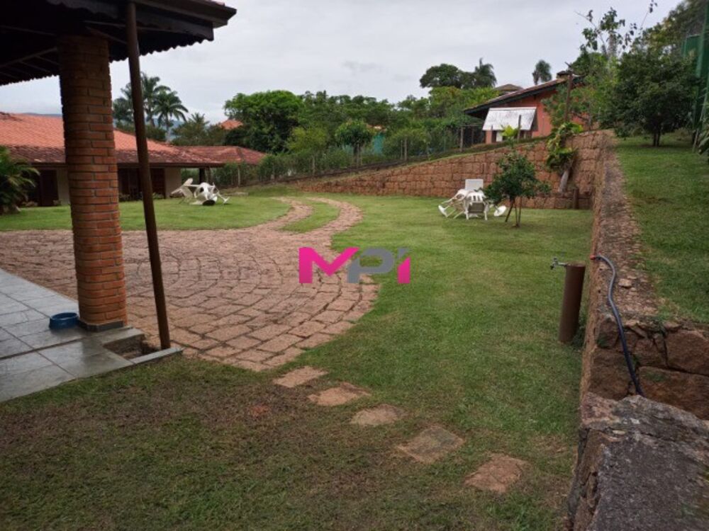 Chácara à venda com 3 quartos, 361m² - Foto 6
