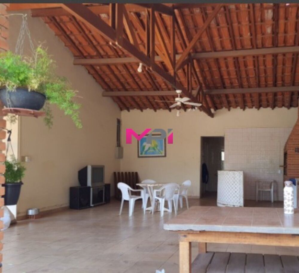 Chácara à venda com 3 quartos, 374m² - Foto 18