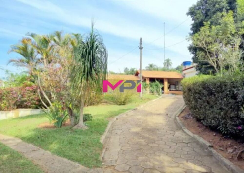 Chácara à venda com 3 quartos, 374m² - Foto 3