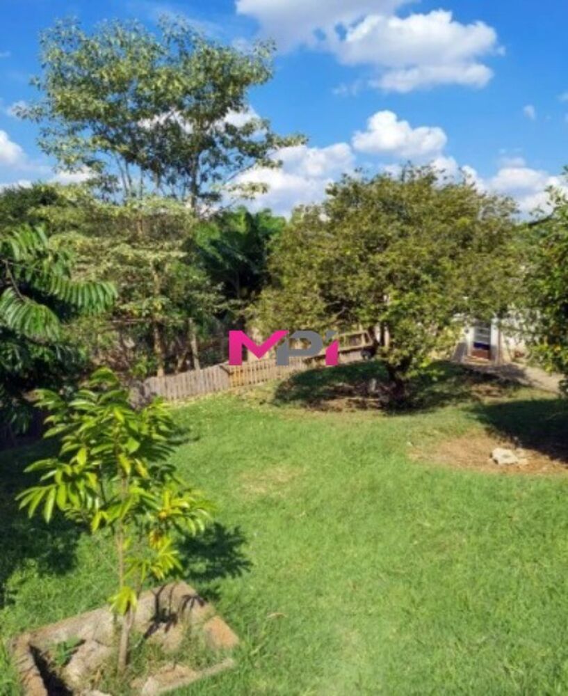 Chácara à venda com 3 quartos, 374m² - Foto 13
