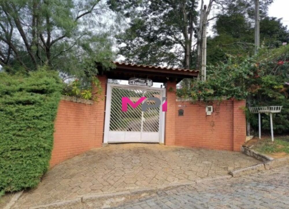 Chácara à venda com 3 quartos, 374m² - Foto 2