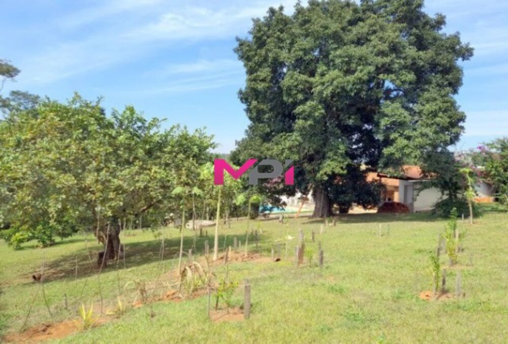 Chácara à venda com 3 quartos, 374m² - Foto 12
